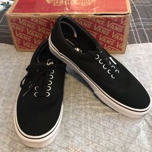 Vans: Black & true white men size 8/woman size 9.5